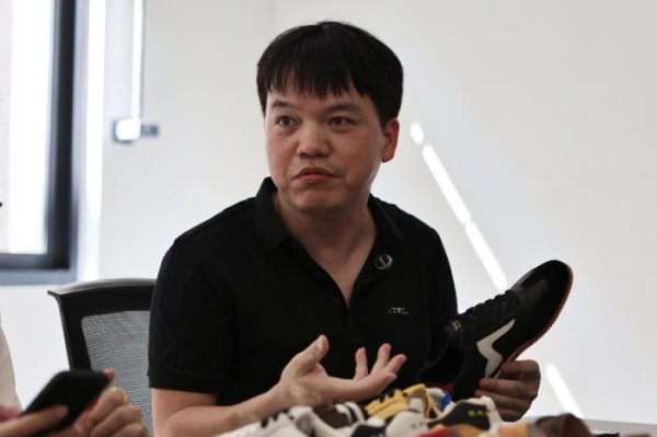 开户网站 细分赛道跑出“新黑马”，“新晋江鞋”借拼多多千亿扶持崛起